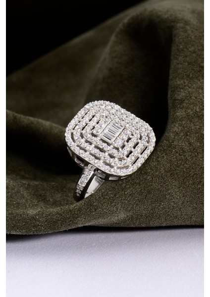 925 Ayar 3 Şerit Taşlı Baget Yüzük modelleri