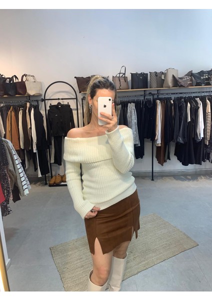 Madonna Yaka Yumuşak Doku Ekru Kadın Kazak fiyatları