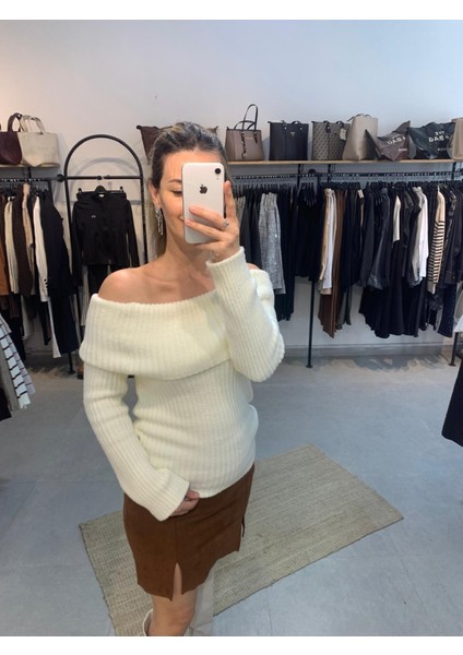 Madonna Yaka Yumuşak Doku Ekru Kadın Kazak fırsatları