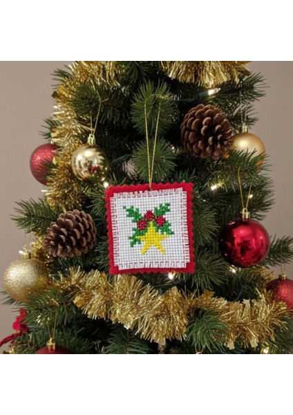 5621 El Yapımı Kanaviçe Işlemeli Yıldız Temalı Yılbaşı Süsü