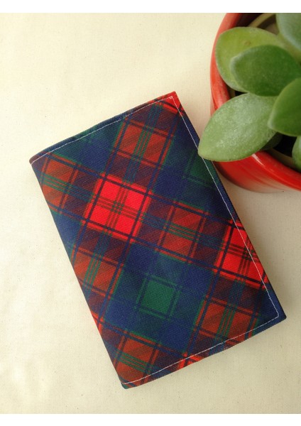 Kitap Kılıfı Kalemlikli Kareli Yeni Yıl Deseni