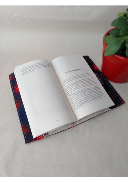Kitap Kılıfı Kalemlikli Kareli Yeni Yıl Deseni fırsatları