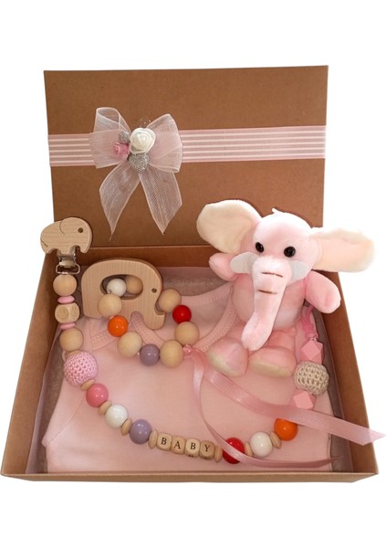 Hoşgeldin Bebek, Yenidoğan Kız Bebek, Pembe Fil Temalı , Isimli Emzik Askısı Hediye Seti