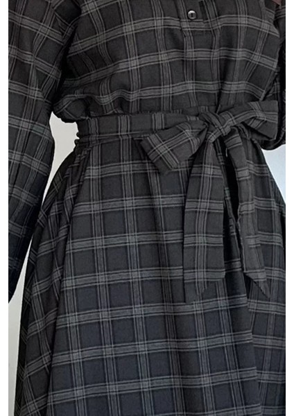 Ön Yarım Düğmeli Bel Kuşaklı Ekose Desenli Tesettür Elbise P-00019577 indirimleri