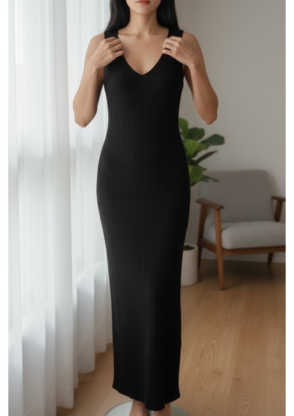 Siyah Fitilli Maxi Triko Elbise & Penguen Desenli Oversize Triko Kazak Ikili Set - Siyah fırsatları