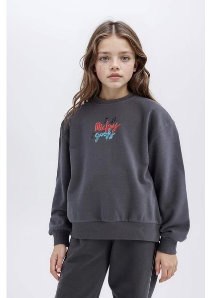 Kız Çocuk Disney Mickey Mouse &Friends Oversize Geniş Kalıp Kapüşonlu Sırt Baskılı Sweatshirt D4378A824WN