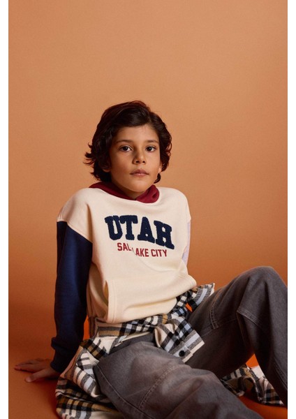 Erkek Çocuk Oversize Geniş Kalıp Kapüşonlu Baskılı İçi Yumuşak Tüylü Sweatshirt G5561A825CW