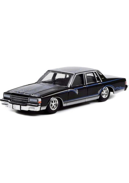 1/64 California Lowriders Series 1 1987 Chevrolet Caprice Lowrider