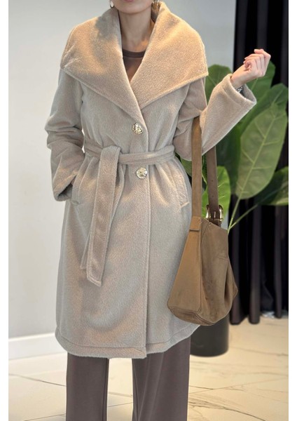 Geniş Yakalı Düğmeli Kaban 36234 Bej