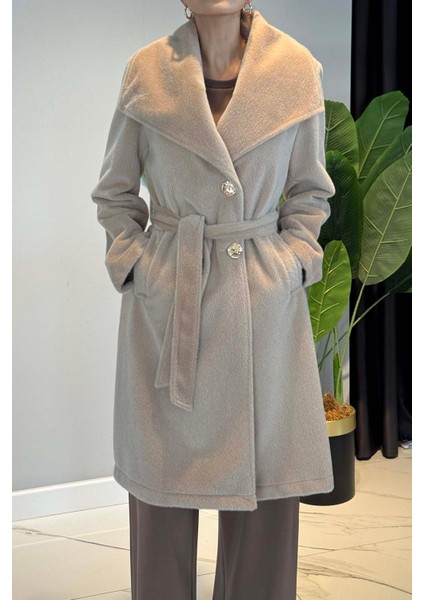 Geniş Yakalı Düğmeli Kaban 36234 Bej fiyatları