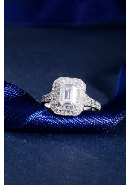 925 Ayar Gümüş Zirkon Baget Kesim Taşlı Yüzük modelleri