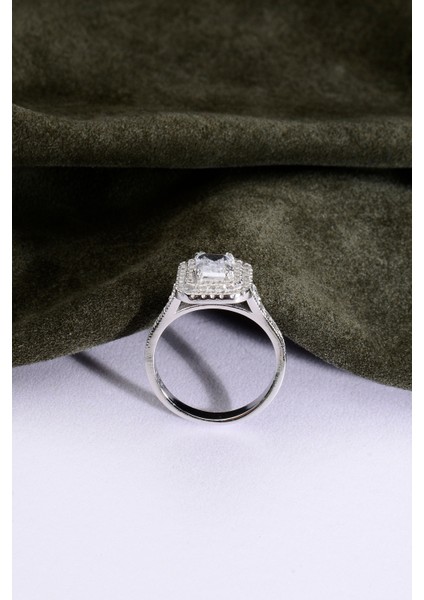 925 Ayar Gümüş Zirkon Baget Kesim Taşlı Yüzük fırsatları