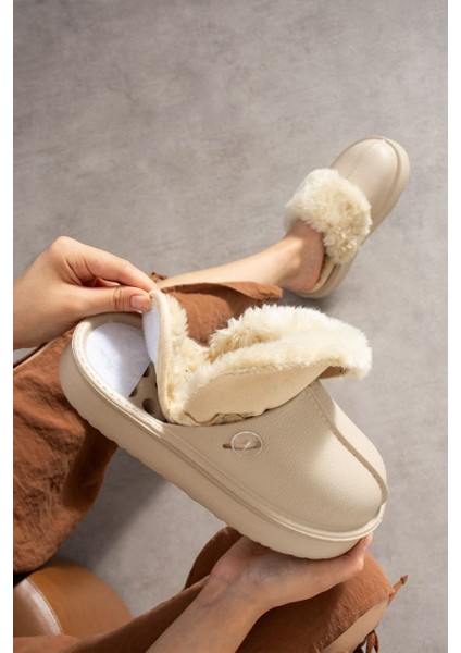 Içi Tüylü Dışı Eva Su Geçirmez Kaymaz Taban Önü Kapalı Ev Terliği Kışlık Terlik fiyatları