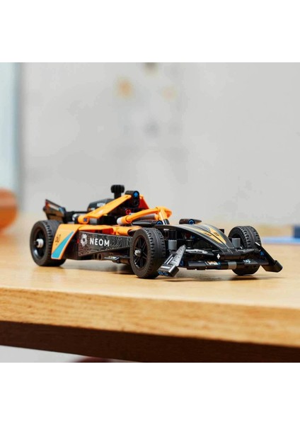Buğz LEGO Technic Neom Mclaren Formula E Yarış Arabası 42169 fiyatları