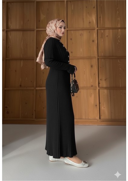 Kadın Pelerin ve Düğme Detaylı Beli Lastikli Sık Örgü Pileli Uzun Triko Elbise fiyatları