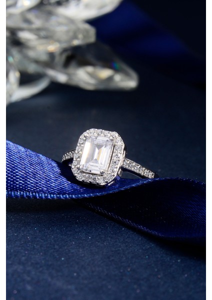 925 Ayar Gümüş Taşlı Baget Yüzük modelleri