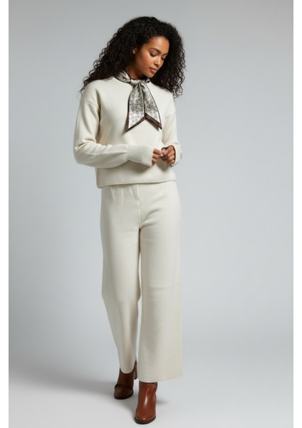 Fularlı Biskilet Yaka Geniş Paça Ikili Triko Set - Krem modelleri