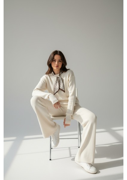 Fularlı Biskilet Yaka Geniş Paça Ikili Triko Set - Krem