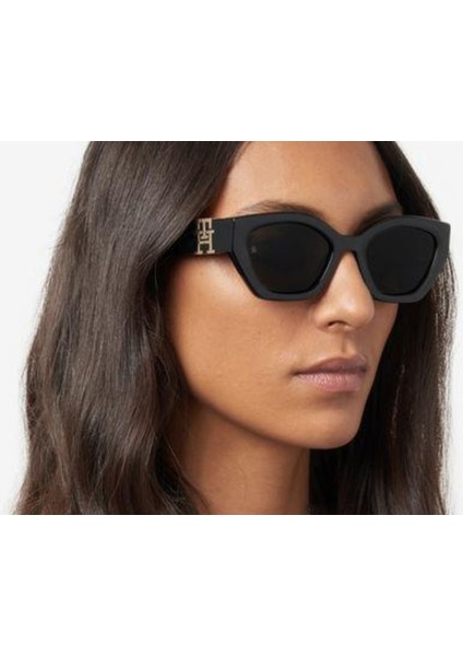 1979/S 807 54 Ir Tommy Hilfiger Kadın Güneş Gözlüğü modelleri