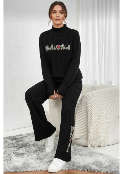 Fitilli Dokulu Inci Işlemeli Parmak Geçirmeli Yarım Balıkçı Yaka Triko Ikili Takım modelleri