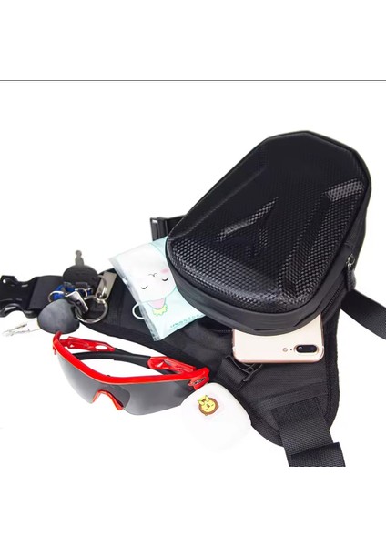 Karbon Desenli Motorcu Bacak Çantası – Su Geçirmez, Darbe Korumalı, Ayarlanabilir Kayışlı, Çok Bölmeli Motosiklet Çantası