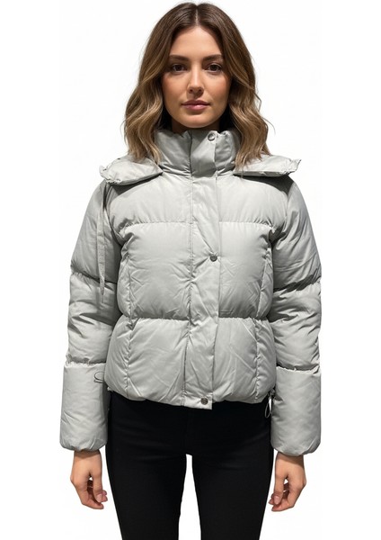 Kapşonlu Şişme Mont