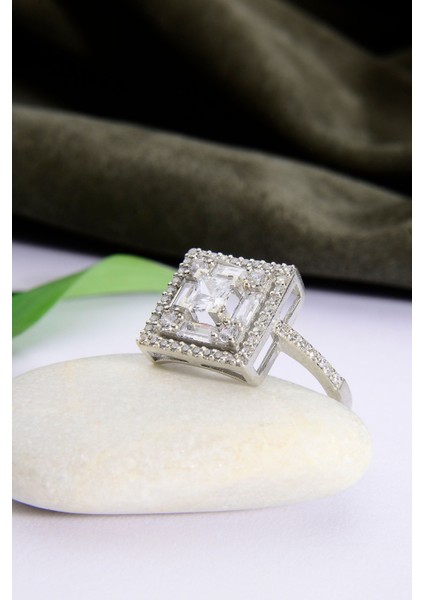 925 Ayar Gümüş Kare Taşlı Yüzük fiyatları