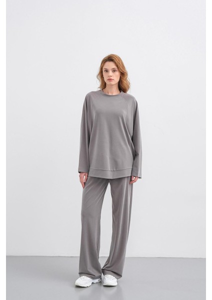 Gri Kadın Tencel Karışımlı Yumuşak Dokulu Bisiklet Yaka Basic Bol Paça Alt-Üst Takım