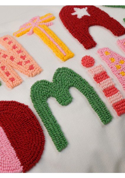 Santas Coming Dikdörtgen -Yılbaşı Serisi Noel Mesaj Kırmızı Fitilli Punch Kırlent Yastık Kılıfı fırsatları