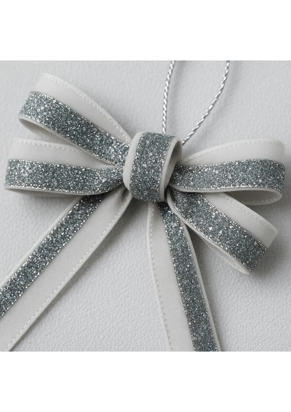 Gümüş Simli Kadife Fiyonk – Yılbaşı Ağacı Süsü, Premium Noel Dekorasyonu, 5’li Set, Beyaz & Gümüş, Uzun Kuyruklu Christmas Bow Ornament