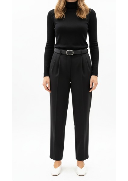 Kemerli Geniş Paçalı Pantolon