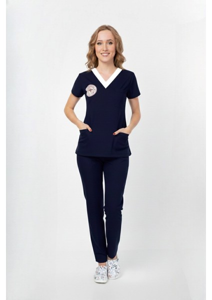 Unisex Lacivert Sorumlu Hemşire Scrubs Üniforma Takım Patriot Blue(Sağlık Bakanlığı Yeni Yön. Uygun) fiyatları