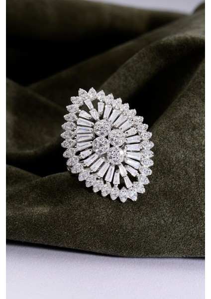 925 Ayar Gümüş Yaprak Model Taşlı Yüzük fırsatları