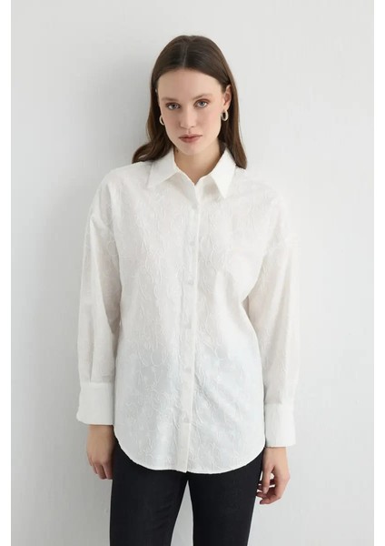 Nakışlı Koton Rahat Kesim Gömlek - Beyaz
