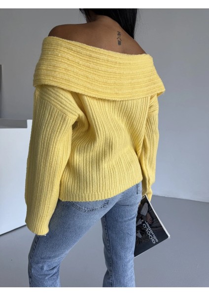 Rahat Kalıp Özel Iplik Madonna Yaka Kadın Triko Kazak modelleri