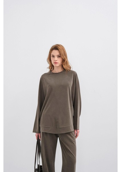 Haki Kadın Tencel Karışımlı Yumuşak Dokulu Bisiklet Yaka Basic Bol Paça Alt-Üst Takım