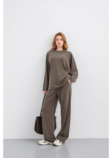 Haki Kadın Tencel Karışımlı Yumuşak Dokulu Bisiklet Yaka Basic Bol Paça Alt-Üst Takım fırsatları