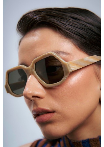 Lunoya Latte Green Güneş Gözlüğü modelleri