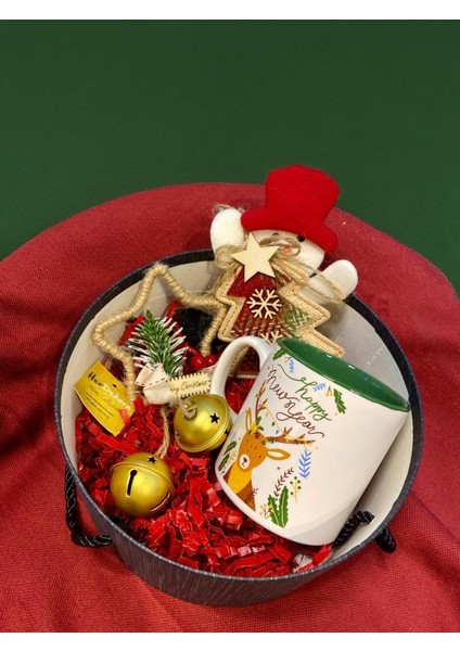 Yılbaşı Hediye Paketi Kutulu 4 Parça