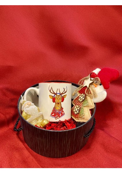 Yılbaşı Hediye Paketi Kutulu 4 Parça fiyatları