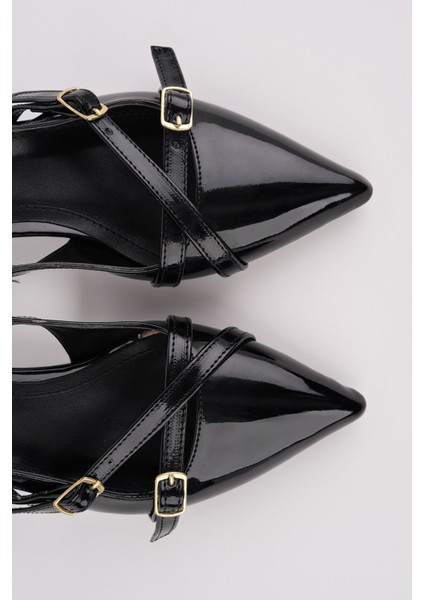 Lumina Sivri Burun Arkası Açık Kemer Detaylı Iki Bantlı Kadın Kısa Topuklu Ayakkabı