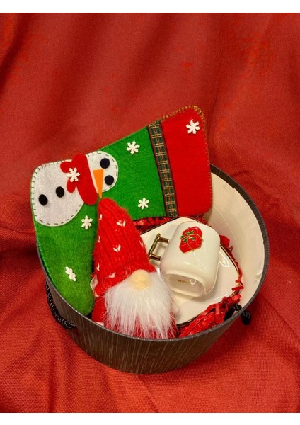 Yılbaşı Hediye Paketi Kutulu 4 Parça