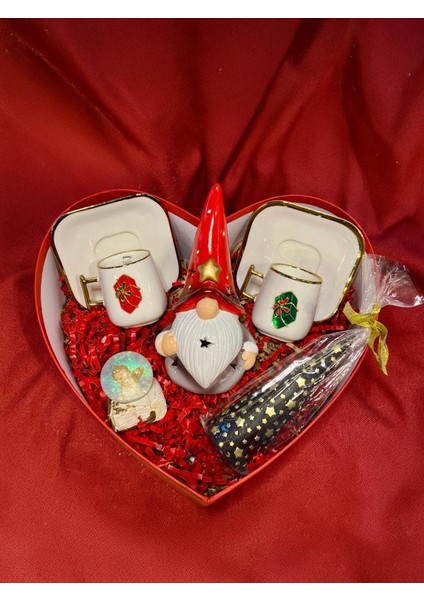 Yılbaşı Hediye Paketi Kutulu 8 Parça