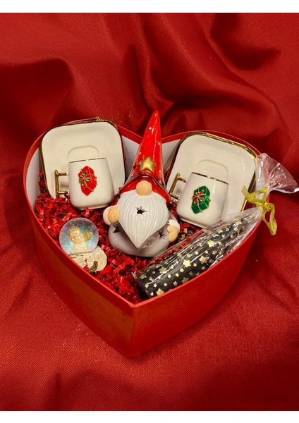 Yılbaşı Hediye Paketi Kutulu 8 Parça fiyatları