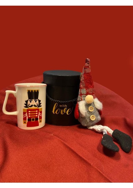 Yılbaşı Hediye Paketi Siyah Kutulu 3 Parça