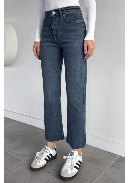 Kadın Yüksek Bel Kesik Paça Jean Kot Pantolon P-00019651