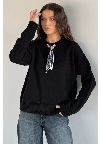 Kadın Bisiklet Yaka Fular Aksesuarlı Triko Kazak P-00019403