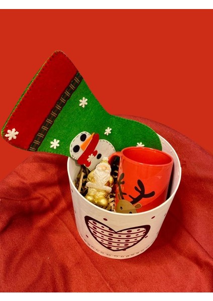 Yılbaşı Hediye Paketi Kutulu 4 Parça