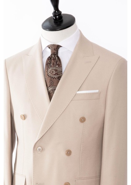 Erkek Kruvaze Takım Elbise Kendinden Dokulu Sivri Yaka Modern Fit Bej modelleri
