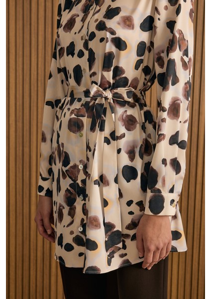 Ekru Desenli Yakası Bağlama Bant Detaylı Tunik indirimleri